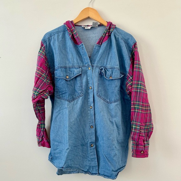 Vintage Tops - Vintage grunge Denim button down hoodie with Plaid Sleeves